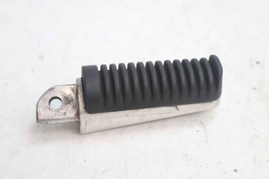 photo de PAAR FUßRASTENHALTER HINTEN YAMAHA XMAX X-MAX 125 (2006 - 2009) - Alternative Perspektive