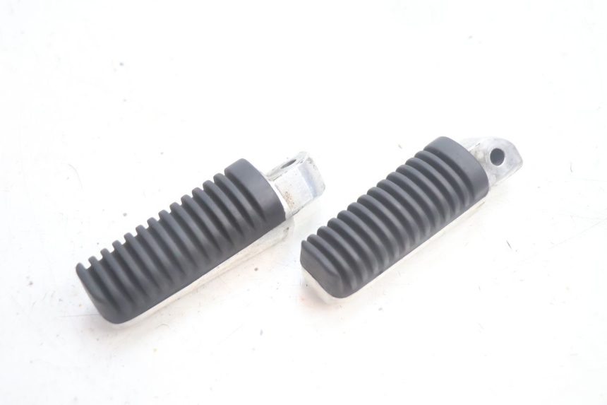 photo de PAAR FUßRASTENHALTER HINTEN YAMAHA XMAX X-MAX 125 (2006 - 2009) - Gesamtansicht des Produkts