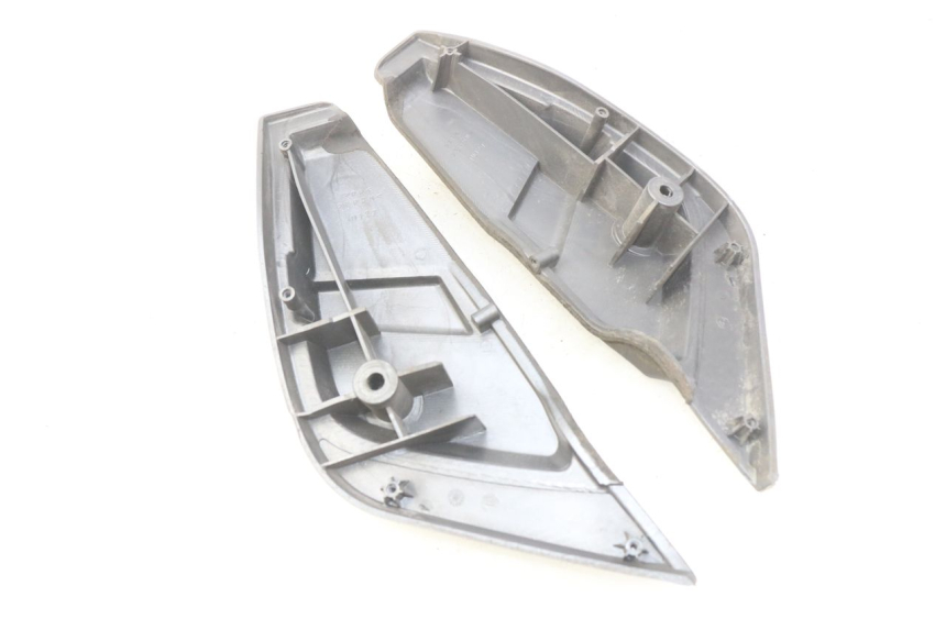 photo de PAAR FUßRASTENHALTER HINTEN PIAGGIO X9 EVOLUTION 500 (2003 - 2005) - Detailansicht des Bauteils