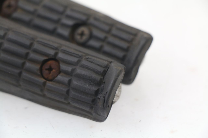 photo de FUSSRASTEN HINTEN YAMAHA XJN XJ N DIVERSION 600 (1994 - 1997) - Detailansicht des Bauteils