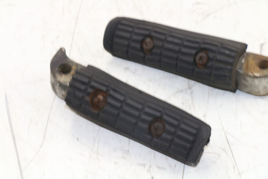 photo de FUSSRASTEN HINTEN YAMAHA XJS DIVERSION 600 (1997 - 1999) - Technische Nahaufnahme