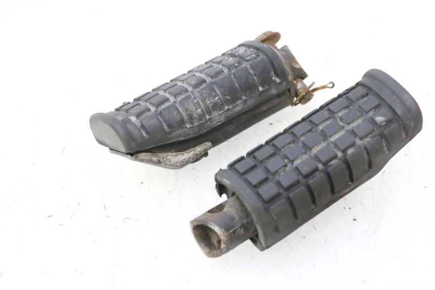 photo de FUSSRASTEN HINTEN HONDA XRV AFRICA TWIN 750 (1990 - 1992) - Hauptansicht