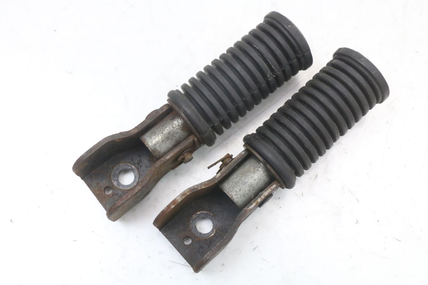 photo de FUSSRASTEN HINTEN SYM XS 125 (2007 - 2016) - Technische Nahaufnahme