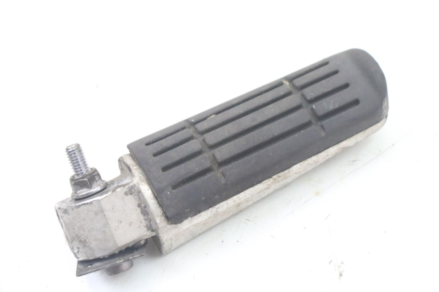 photo de FUSSRASTEN HINTEN YAMAHA FZ6 FAZER S2 600 (2007 - 2011) - Technische Nahaufnahme