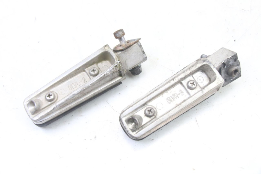 photo de FUSSRASTEN HINTEN YAMAHA FZ6 FAZER S2 600 (2007 - 2011) - Details der Befestigungspunkte