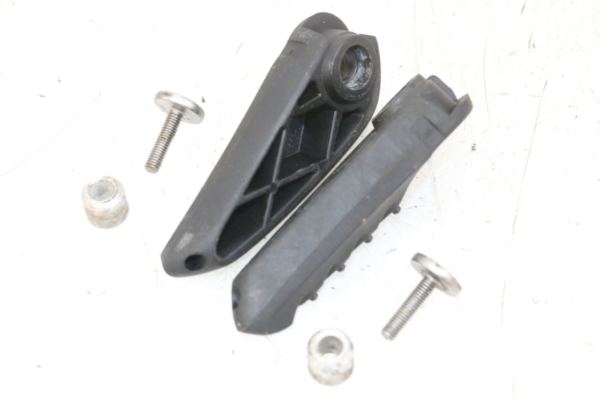 photo de PAAR FUßRASTENHALTER HINTEN YAMAHA NEOS NEO'S 4T 50 (2008 - 2016) - Alternative Perspektive