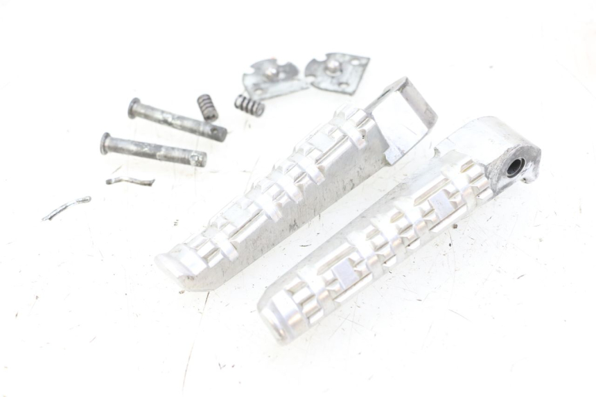 photo de FUSSRASTEN HINTEN YAMAHA YP T-MAX TMAX 530 (2017 - 2020) - Detailansicht des Bauteils