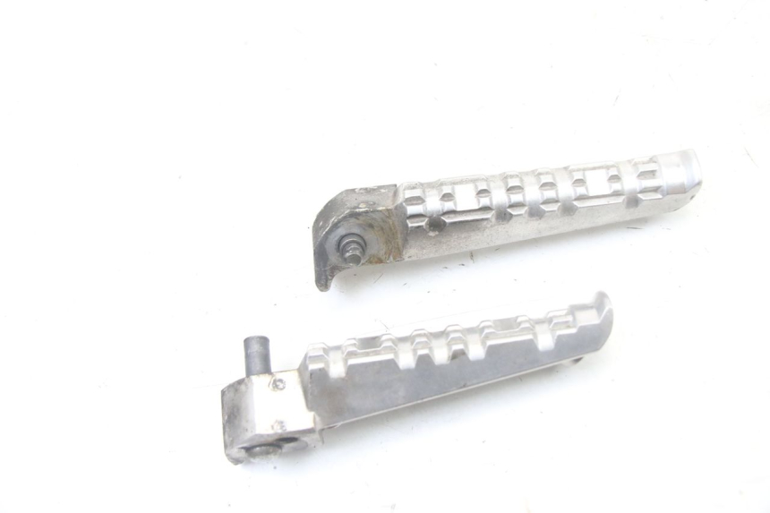 photo de FUSSRASTEN HINTEN YAMAHA YP X-MAX XMAX 400 (2014 - 2017) - Zoom auf Gebrauchszustand