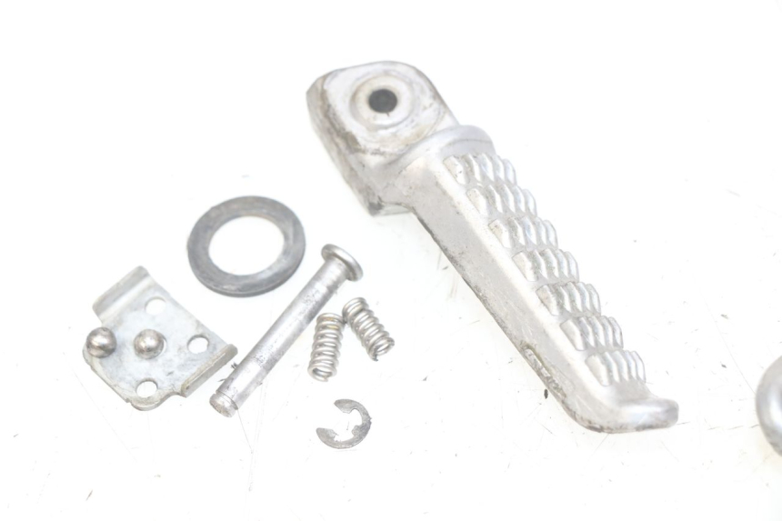 photo de PAAR FUßRASTENHALTER HINTEN KAWASAKI Z 750 (2007 - 2013) - Gesamtansicht des Produkts