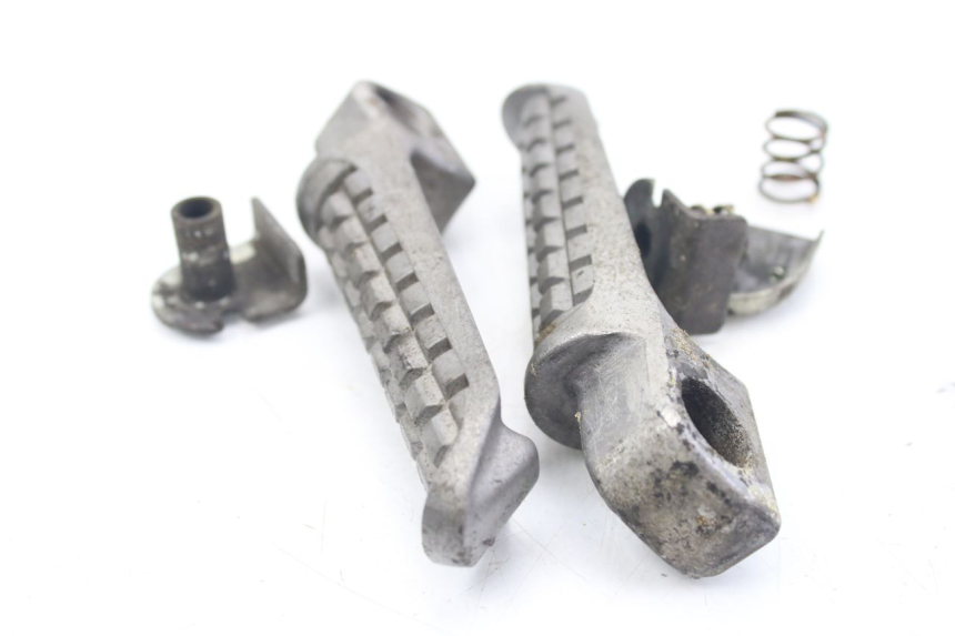 photo de PAAR FUßRASTENHALTER HINTEN KAWASAKI ZZR 600 (1995 - 2004) - Detailansicht des Bauteils