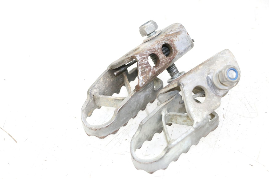 photo de FUSSRASTEN VORN SHERCO CITY CORP 125 (2003 - 2007) - Zoom auf Gebrauchszustand