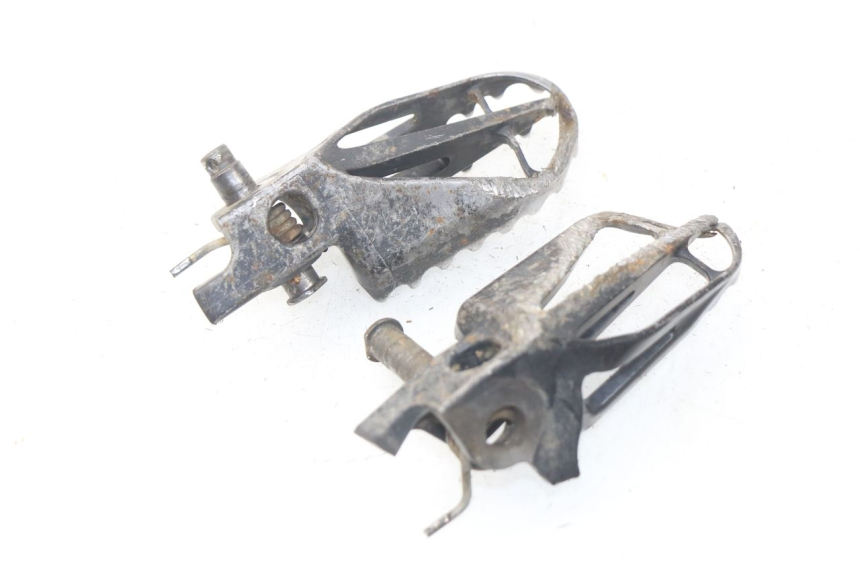 photo de FUSSRASTEN VORN HONDA CRF CR-F 450 (2005 - 2008) - Alternative Perspektive