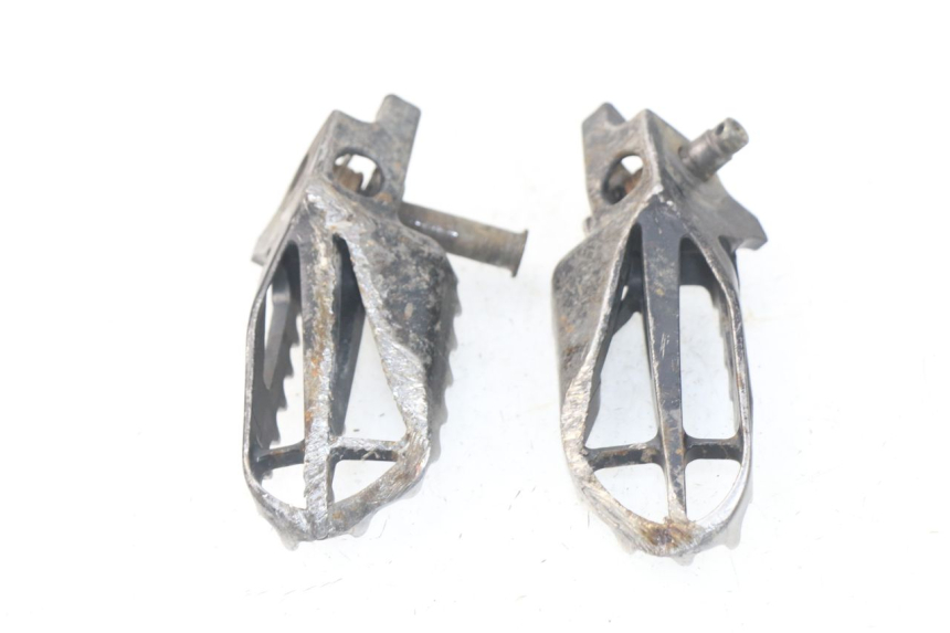 photo de FUSSRASTEN VORN HONDA CRF CR-F 450 (2005 - 2008) - Technische Nahaufnahme