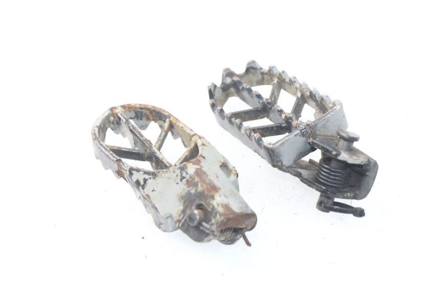 photo de VORDERE FUßRASTENPAAR LONCIN DIRT BIKE 125 - Detailansicht des Bauteils