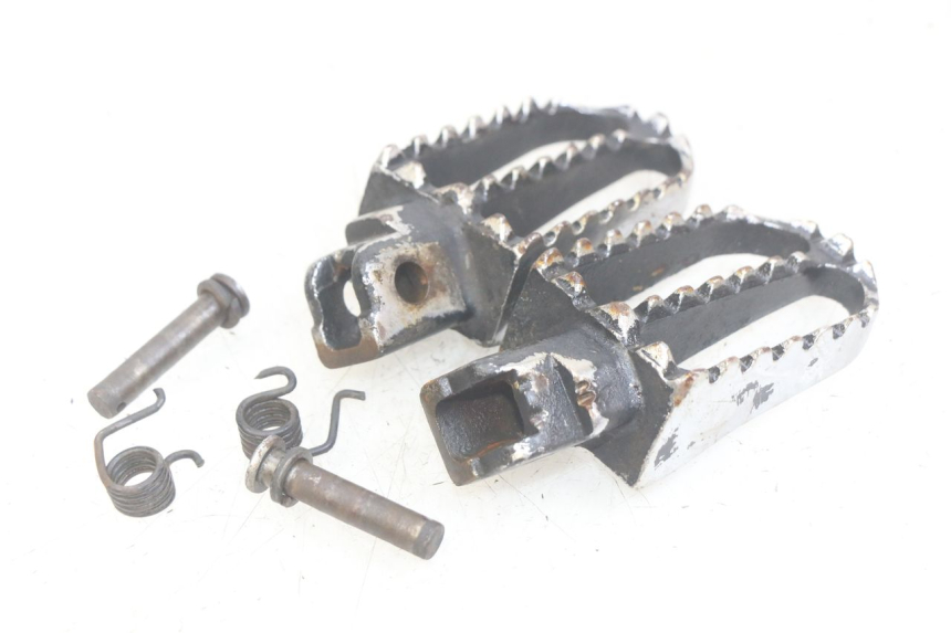 photo de VORDERE FUßRASTENPAAR LONCIN DIRT BIKE 125 - Zoom auf Gebrauchszustand