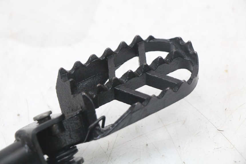 photo de FUSSRASTEN VORN RSR DIRT BIKE 150 - Weitere Ansicht des Artikels