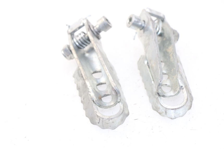 photo de FUSSRASTEN VORN DERBI DIRT BOY 4T 50 - Detailansicht des Bauteils