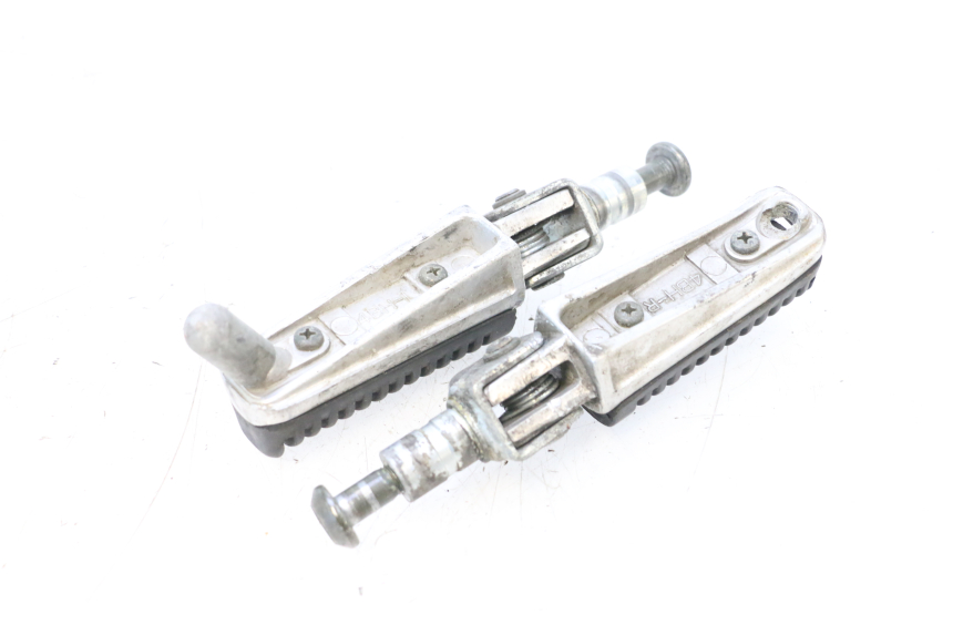 photo de VORDERE FUßRASTENPAAR YAMAHA FZS FAZER 600 (1998 - 2001) - Technische Nahaufnahme