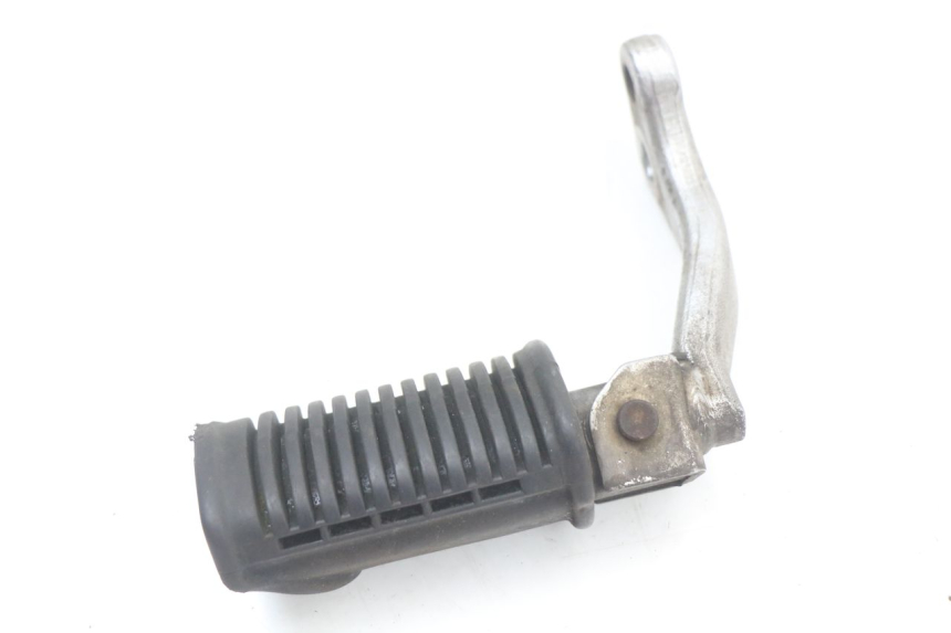 photo de FUSSRASTEN VORN SUZUKI GN 125 (1997 - 2000) - Geprüftes Gebrauchtteil