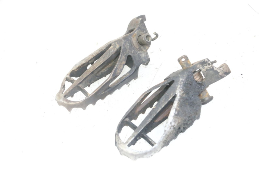 photo de FUSSRASTEN VORN KAWASAKI KX F KXF 450 (2009 - 2011) - Technische Nahaufnahme