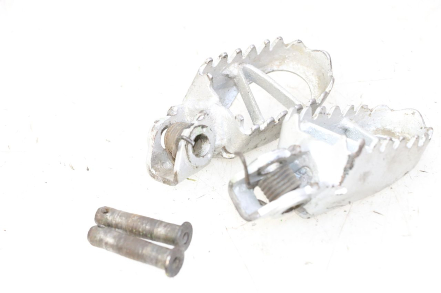 photo de FUSSRASTEN VORN KAWASAKI KX 65 (2000 - 2019) - Gesamtansicht des Produkts