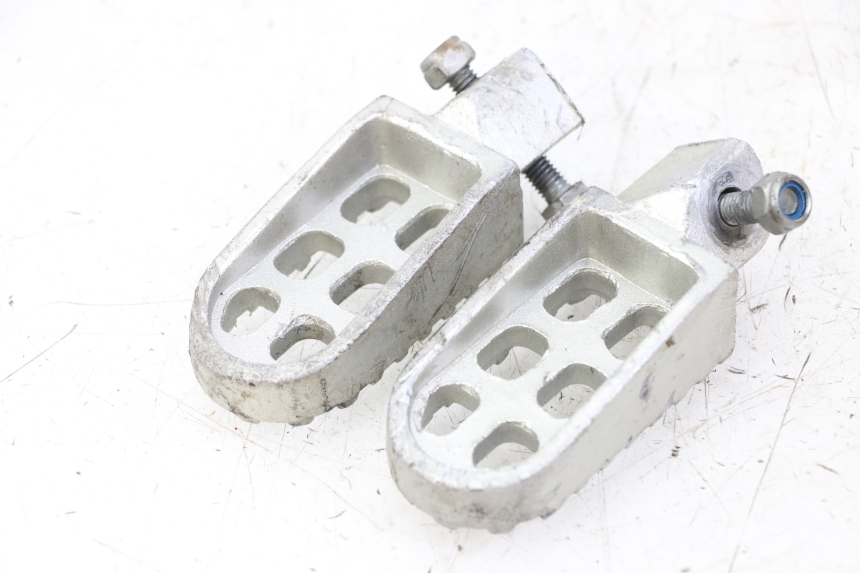 photo de VORDERE FUßRASTENPAAR LONCIN DIRT BIKE 125 - Zoom auf Gebrauchszustand