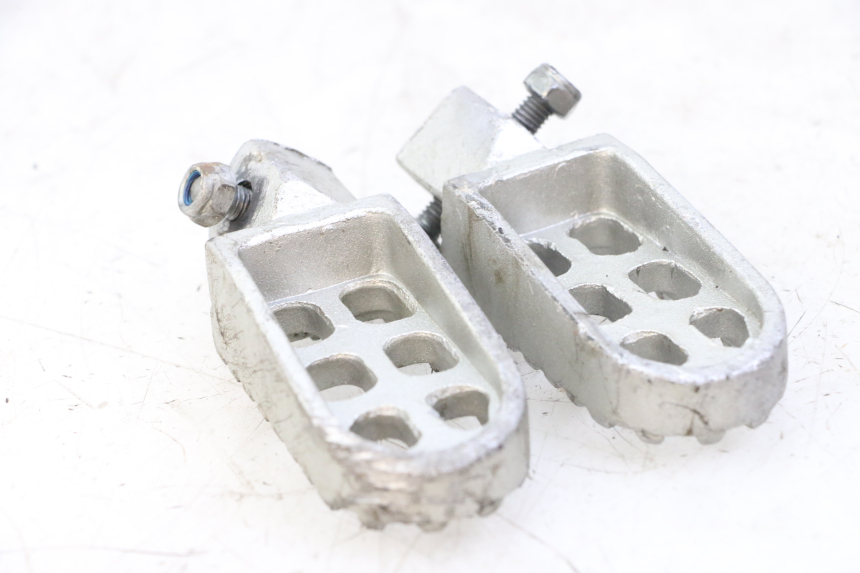 photo de VORDERE FUßRASTENPAAR LONCIN DIRT BIKE 125 - Technische Nahaufnahme