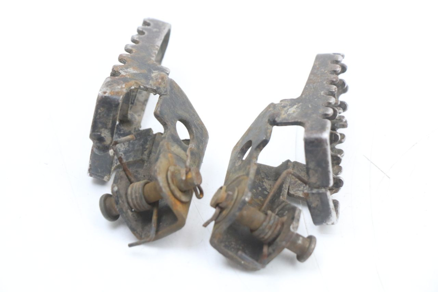 photo de FUSSRASTEN VORN YCF PIT BIKE 125 (2010 - 2018) - Zoom auf Gebrauchszustand