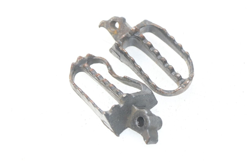 photo de VORDERE FUßRASTENPAAR APOLLO RFZ 150 - Zoom auf Gebrauchszustand