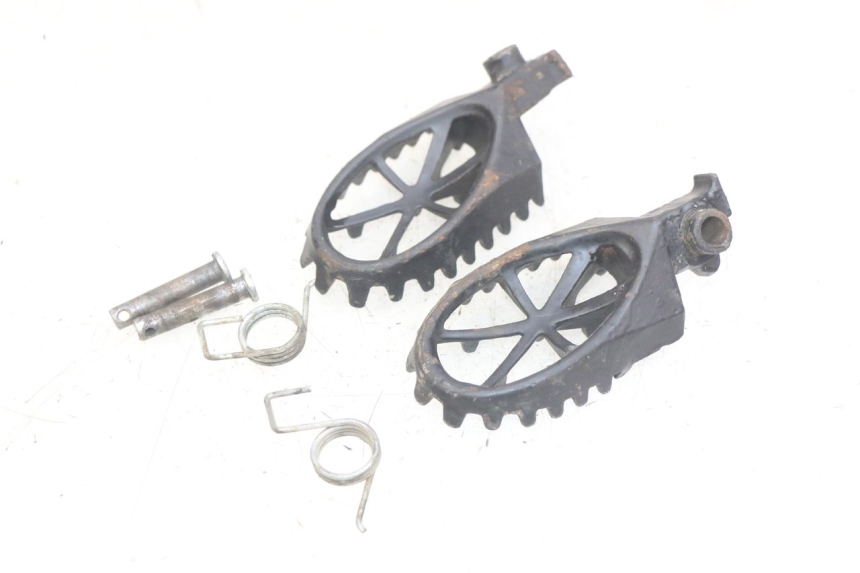 photo de VORDERE FUßRASTENPAAR APOLLO RFZ 150 - Zoom auf Gebrauchszustand