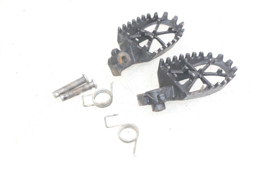 photo de VORDERE FUßRASTENPAAR APOLLO RFZ 150 - Alternative Perspektive