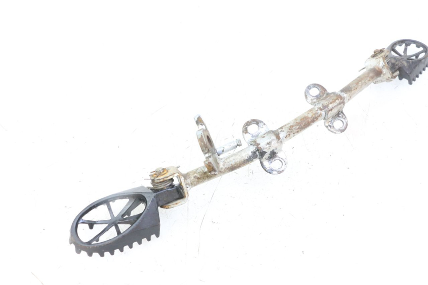 photo de VORDERE FUßRASTENPAAR APOLLO RFZ 125 - Detailansicht des Bauteils