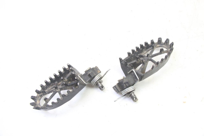 photo de VORDERE FUßRASTENPAAR APOLLO RFZ 150 - Alternative Perspektive