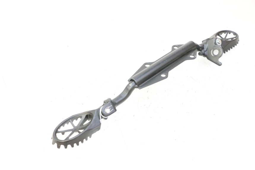 photo de VORDERE FUßRASTENPAAR APOLLO RFZ 125 - Alternative Perspektive