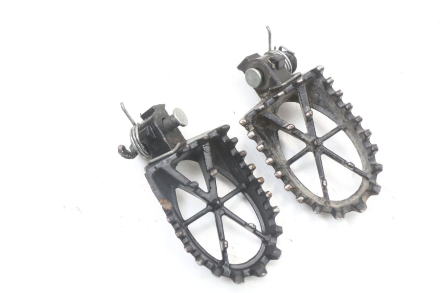 photo de FUSSRASTEN VORN APOLLO RFZ 140 - Detailansicht des Bauteils