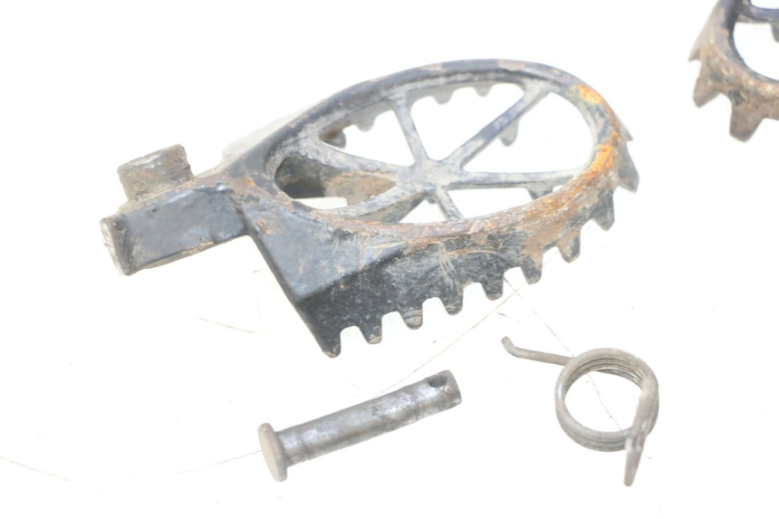photo de FUSSRASTEN VORN APOLLO RFZ 140 - Oberflächenzustand und Material