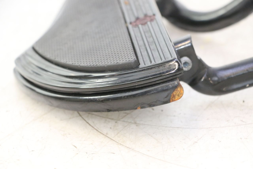 photo de FUSSRASTEN VORN HARLEY DAVIDSON ROAD GLIDE FLTRXSE 1920 (2018 - 2022) - Details der Befestigungspunkte