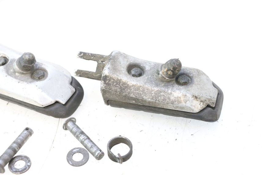 photo de FUSSRASTEN VORN HONDA ST PAN EUROPEAN 1100 (1990 - 2002) - Technische Nahaufnahme