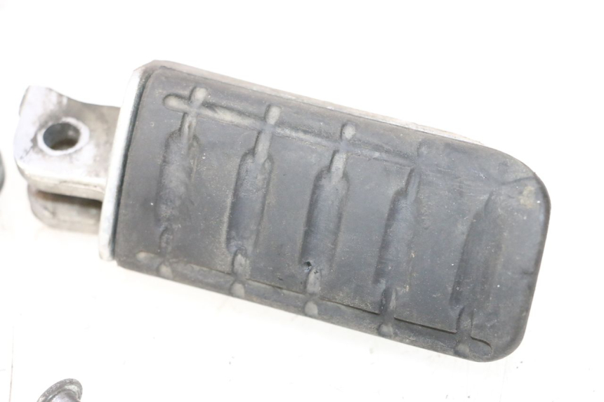 photo de FUSSRASTEN VORN HONDA ST PAN EUROPEAN 1100 (1990 - 2002) - Kennzeichnungen und Originalreferenzen