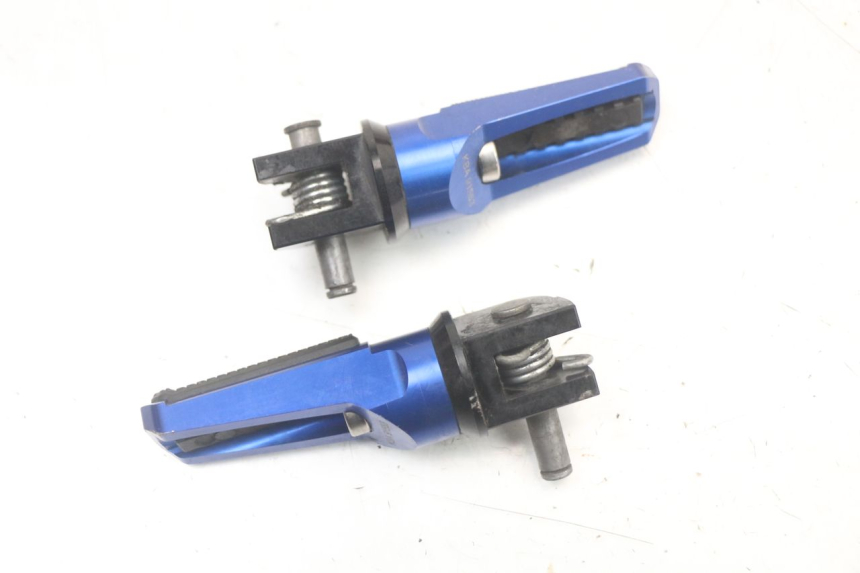 photo de FUSSRASTEN VORN SUZUKI GSR 750 (2011 - 2017) - Alternative Perspektive