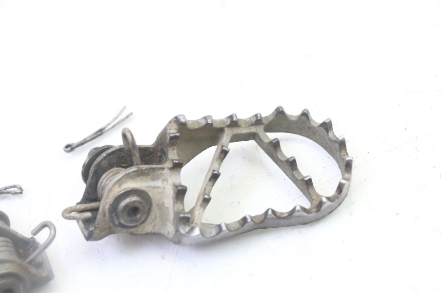 photo de FUSSRASTEN VORN KTM SX 85 (2013 - 2017) - Zoom auf Gebrauchszustand