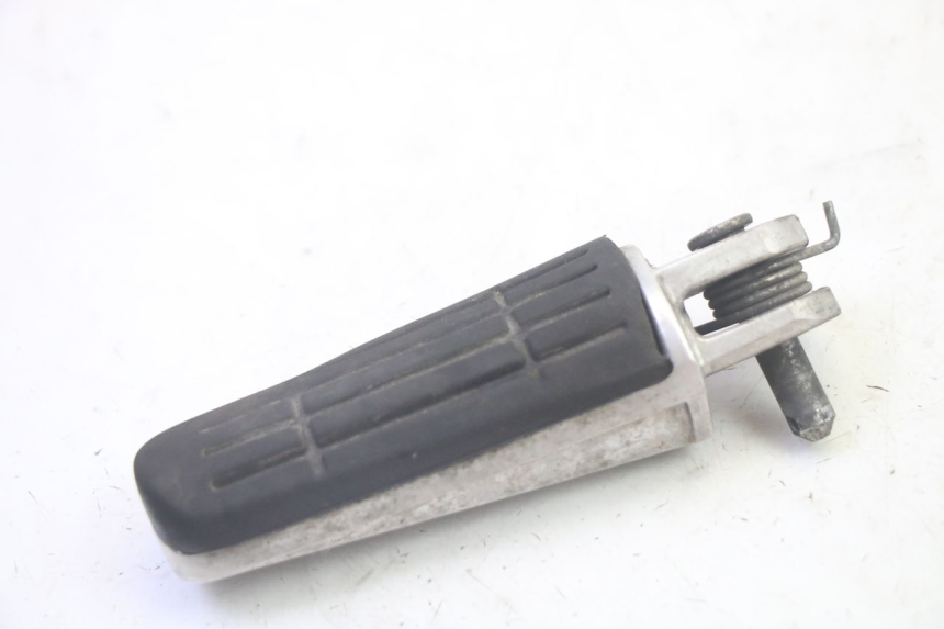 photo de FUSSRASTEN VORN YAMAHA TDM ABS 900 (2002 - 2014) - Detailansicht des Bauteils