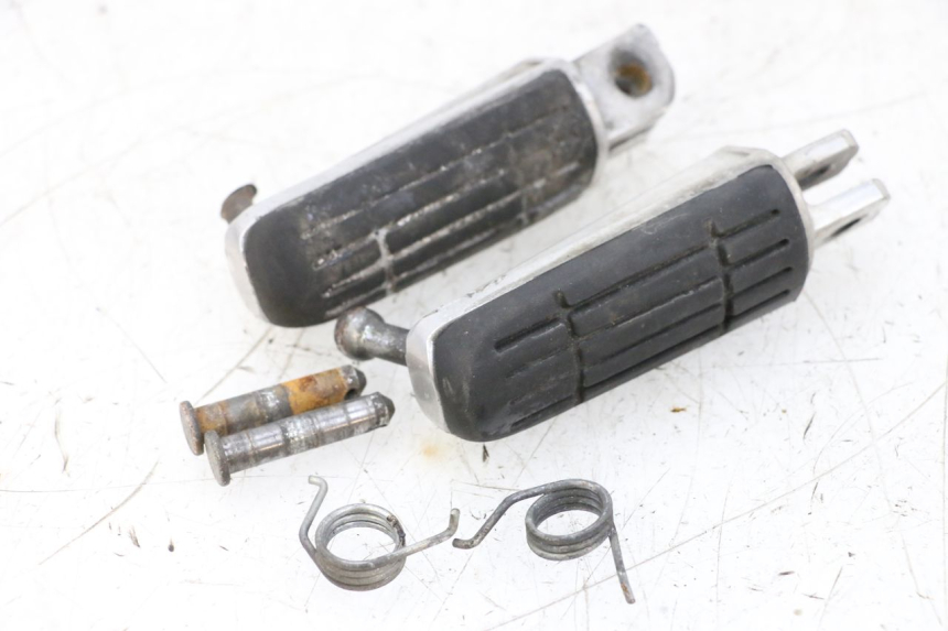 photo de FUSSRASTEN VORN YAMAHA TDM ABS 900 (2002 - 2014) - Hauptansicht