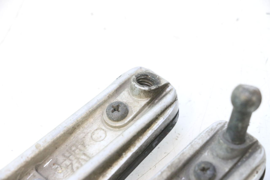 photo de FUSSRASTEN VORN YAMAHA TDM ABS 900 (2002 - 2014) - Technische Nahaufnahme