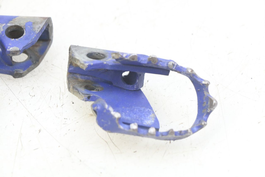 photo de VORDERE FUßRASTENPAAR YAMAHA TTR 125 (2000 - 2020) - Technische Nahaufnahme