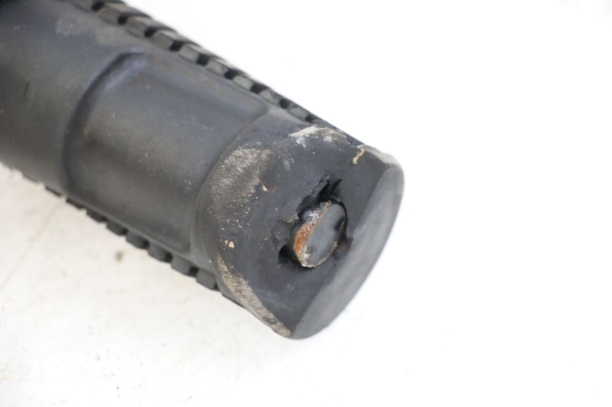 photo de FUSSRASTEN VORN HONDA WALLAROO DX 50 (1993 - 1996) - Zoom auf Gebrauchszustand