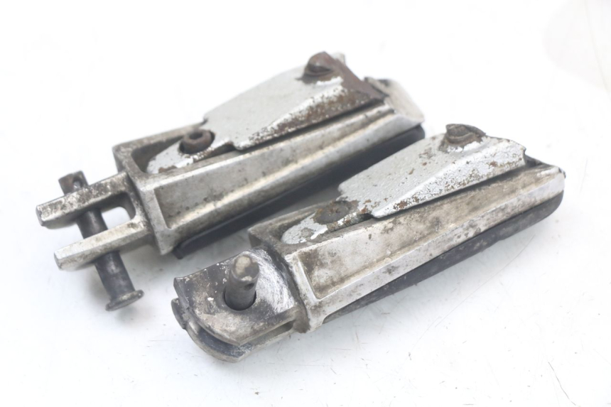 photo de VORDERE FUßRASTENPAAR YAMAHA FJR ABS 1300 (2006 - 2012) - Details der Befestigungspunkte