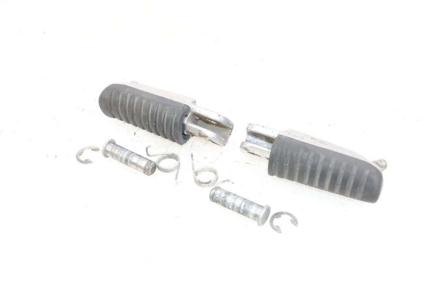 photo de VORDERE FUßRASTE PAAR KAWASAKI ZR 7 750 (1999 - 2004) - Details der Befestigungspunkte