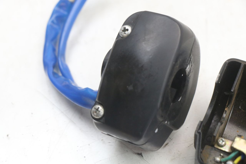 photo de SCHALTER KYMCO AGILITY 4T 50 (2018 - 2022) - Kennzeichnungen und Originalreferenzen