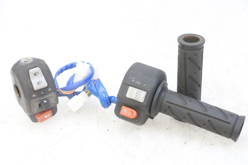 photo de SCHALTER KYMCO AGILITY 4T 50 (2005 - 2018) - Hauptansicht